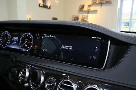 벤츠 S350d 내비게이션은 이것으로 교체하세요. / 부산 금정