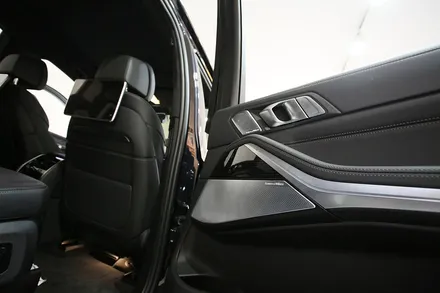 BMW X7 신차 구매 후 꼭 해야 하는 실내 튜닝 2가지는? / 부산 금정