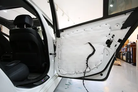 BMW 5시리즈 520d 디젤 차량 소음 방음 작업기 / 부산 금정
