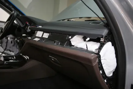 BMW 플래그십 세단 730Ld, 실내 전체 자동차 방음으로 더 강력한 조용함을! / 부산 금정