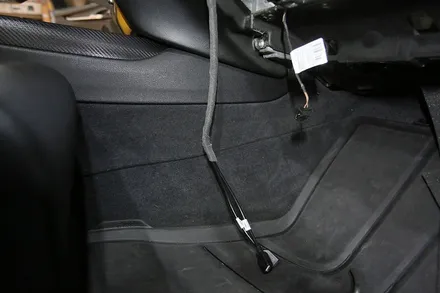 공명음과 떨림으로 고생하는 BMW X5 자동차 방음 작업기 / 부산 금정