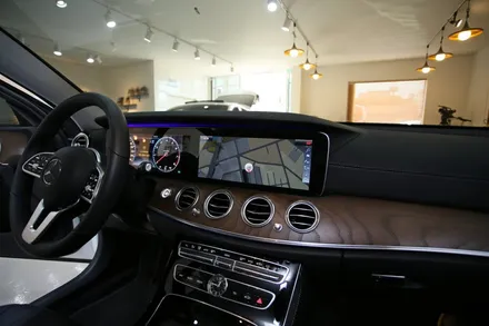 벤츠 e300 4matic 익스클루시브, 필수 잇 템! / 부산 금정