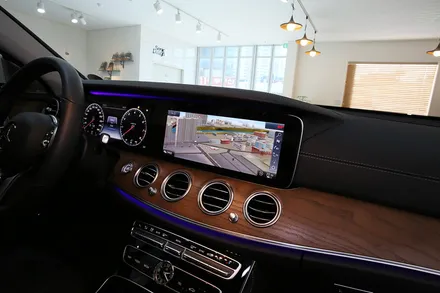 벤츠 E300 내비게이션 업데이트? 이제 아틀란으로! / 부산 금정