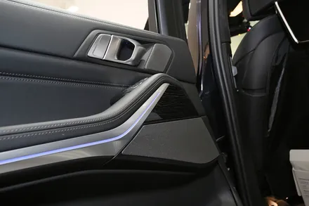 BMW X7 신차 구매 후 꼭 해야 하는 실내 튜닝 2가지는? / 부산 금정