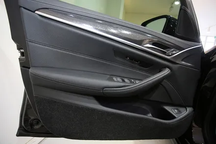 G30 BMW 520i 도어, B 필러 잡소리를 위한 자동차 방음 / 부산 금정