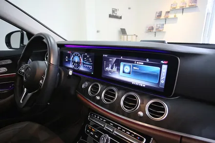 사용이 편한 W213 벤츠 E300 내비게이션이 있다! / 부산 금정