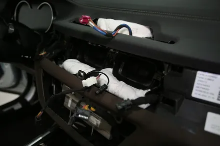 BMW 플래그십 세단 730Ld, 실내 전체 자동차 방음으로 더 강력한 조용함을! / 부산 금정