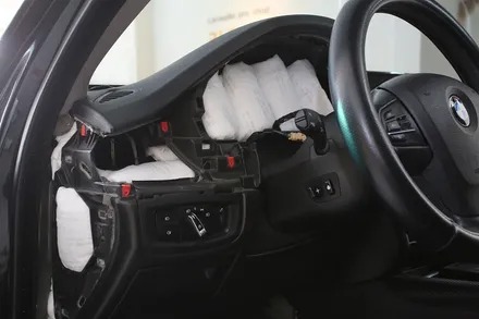 공명음과 떨림으로 고생하는 BMW X5 자동차 방음 작업기 / 부산 금정