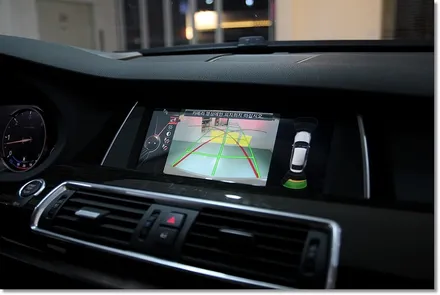 BMW GT 아이나비X1큐브 네비게이션 매립 / 부산 금정