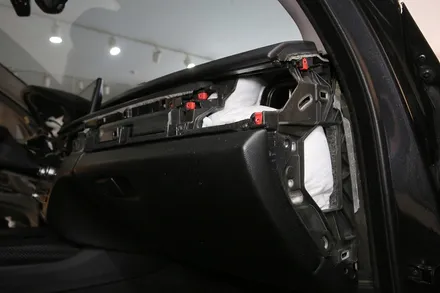 공명음과 떨림으로 고생하는 BMW X5 자동차 방음 작업기 / 부산 금정