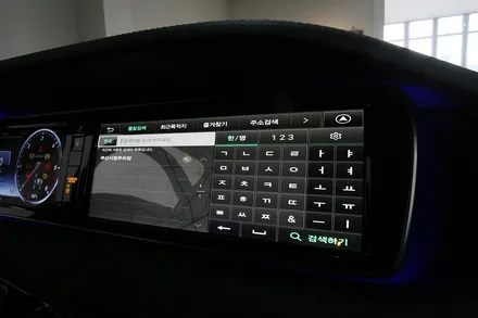 무료 업데이트 가능한 벤츠 S 클래스 내비게이션, 편안함은 덤! / 부산 금정