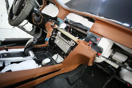 BMW 750LD, 부산 자동차 방음으로 더 조용하게 만들 수 있을까? / 부산 금정