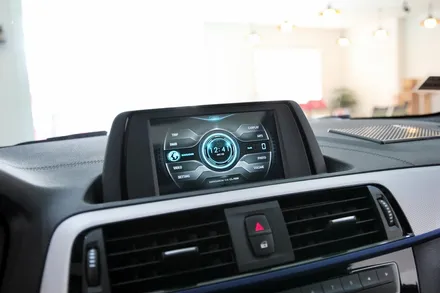 부산 bmw 118d 네비매립은 아틀란 네비게이션으로 / 부산 금정
