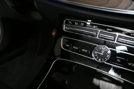 벤츠 e300 4matic 익스클루시브, 필수 잇 템! / 부산 금정