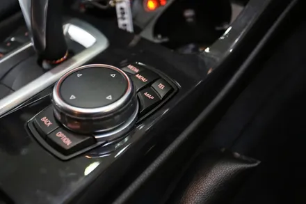 써보니 굉장히 마음에 드는 bmw 내비게이션! / 부산 금정