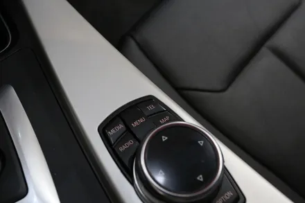 bmw 320d 내비매립합시다. 정말 편해요! / 부산 금정