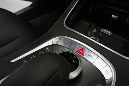 벤츠 S350d 내비게이션은 이것으로 교체하세요. / 부산 금정