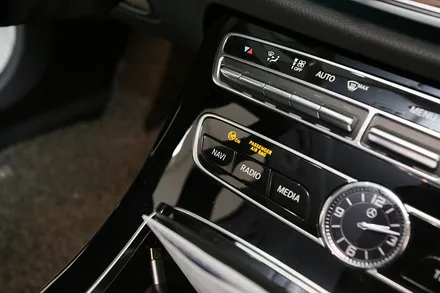 또? 벤츠 E300 M2C 200A 고해상도 안드로이드 올인원 내비게이션 / 부산 금정