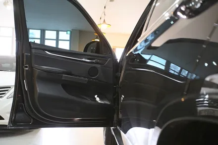 공명음과 떨림으로 고생하는 BMW X5 자동차 방음 작업기 / 부산 금정