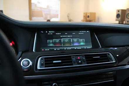 BMW 7시리즈 740LD 아이나비 X1큐브 네비게이션 매립 / 부산 금정