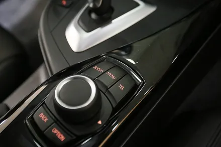 bmw 1시리즈 118d, 터치 네비게이션으로! / 부산 금정