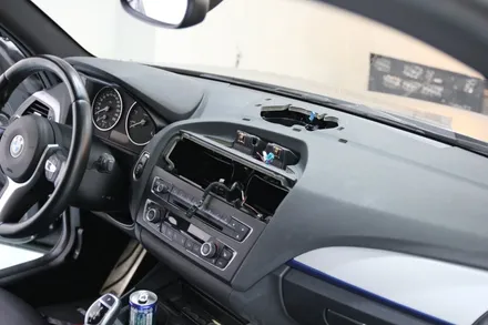스피커 교체만으로도 좋은 소리의 완성, bmw 220d! / 부산 금정