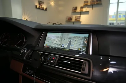 꼭 해야만 하는 bmw 520d 내비매립! / 부산 금정