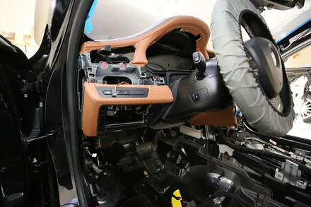 BMW 750LD, 부산 자동차 방음으로 더 조용하게 만들 수 있을까? / 부산 금정