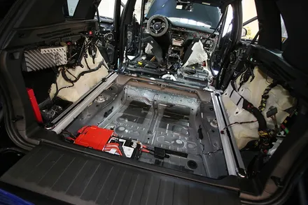 BMW X5 실내 소음은 어느 정도일까? 실제 오너가 자동차 전체 방음을 한 이유 / 부산 금정