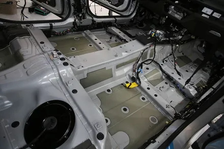 BMW 플래그십 세단 730Ld, 실내 전체 자동차 방음으로 더 강력한 조용함을! / 부산 금정