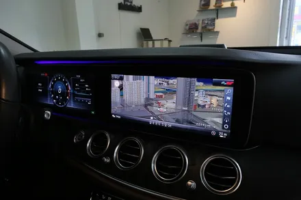 사용이 편한 W213 벤츠 E300 내비게이션이 있다! / 부산 금정