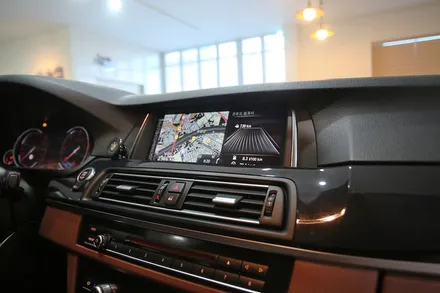 지도 업데이트 무료, BMW F10 520d 내비게이션은 아틀란 써야죠! / 부산 금정