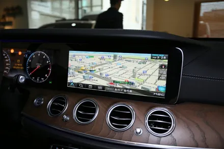 벤츠 e300 4matic 익스클루시브, 필수 잇 템! / 부산 금정