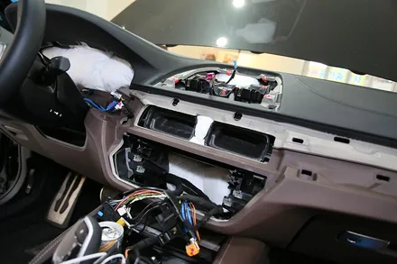 Bmw 5시리즈 530i 자동차 소음에 특화된 엔진, 도어 방음 / 부산 금정