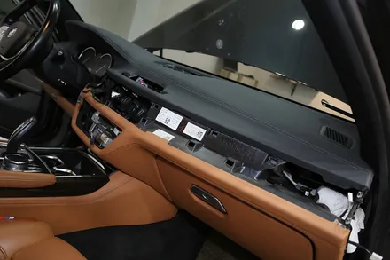 BMW 730d 디젤 엔진 소음을 위한 부산 자동차 방음 / 부산 금정