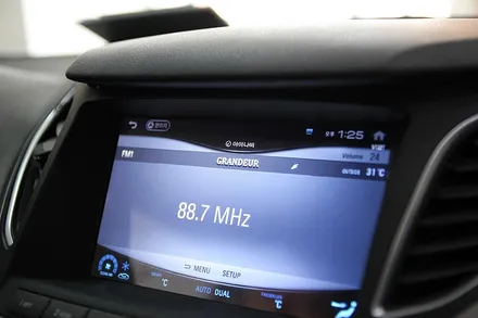 그랜져HG 아이나비 M300 네비게이션 매립 / 부산 금정