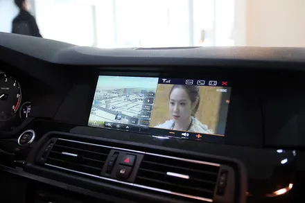 BMW 5시리즈 520D 네비게이션 매립 퐈인드롸이브~ / 부산 금정