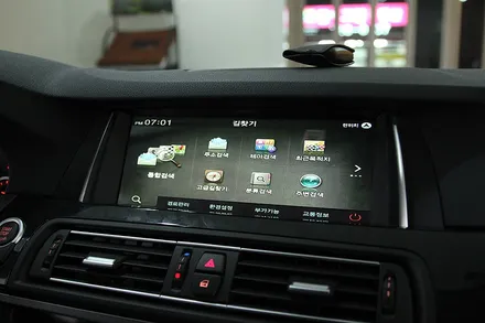 BMW 520D 네비게이션, 부산 BMW 네비매립 아이머큐리! / 부산 금정