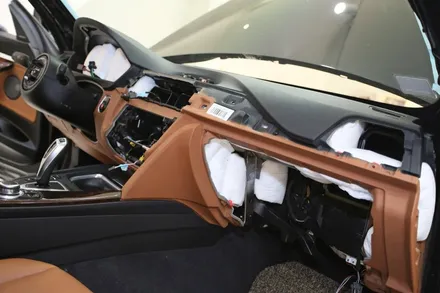 bmw 3gt 크레파스 실내냄새 \