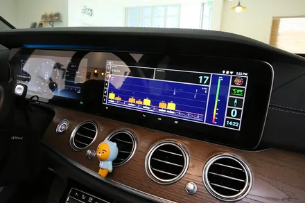 또? 벤츠 E300 M2C 200A 고해상도 안드로이드 올인원 내비게이션 / 부산 금정