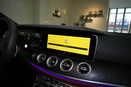 최적화된 벤츠 CLS 300d 네비게이션 찾는다면, M2C 200A 플러스입니다. / 부산 금정