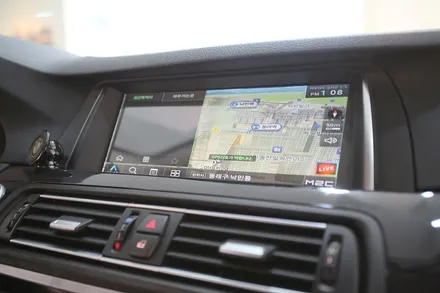 지도 업데이트 무료, BMW F10 520d 내비게이션은 아틀란 써야죠! / 부산 금정