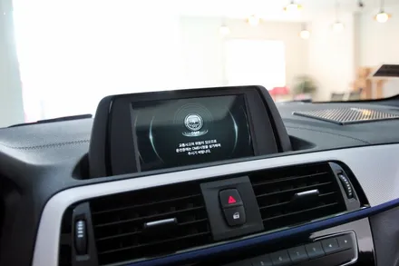 부산 bmw 118d 네비매립은 아틀란 네비게이션으로 / 부산 금정