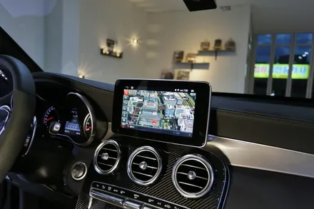 벤츠 glc43amg AR 카메라로 받아보는 길안내 / 부산 금정