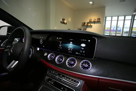 최적화된 벤츠 CLS 300d 네비게이션 찾는다면, M2C 200A 플러스입니다. / 부산 금정
