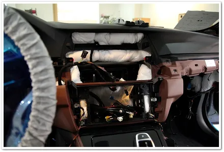 BMW 5시리즈 530D 자동차방음 패키지시공 / 부산 금정