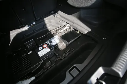 벤츠 부산 블랙박스 다 모였다. GLC 350e, CLA250 보조배터리 작업기 / 부산 금정