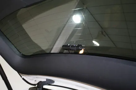 벤츠 GLE450 아이나비 4채널 블랙박스에 아이볼트 Q 에디션 전용 보조 배터리까지 / 부산 금정