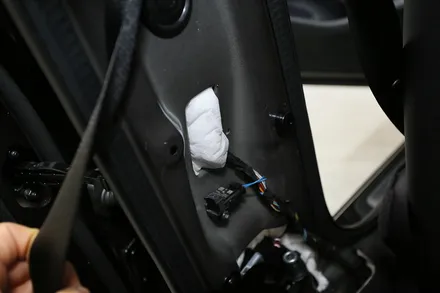 G30 BMW 520i 도어, B 필러 잡소리를 위한 자동차 방음 / 부산 금정