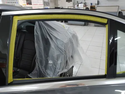인천 후퍼옵틱 클래식 썬팅 으로 고급스러움을 더한 벤츠 C300e